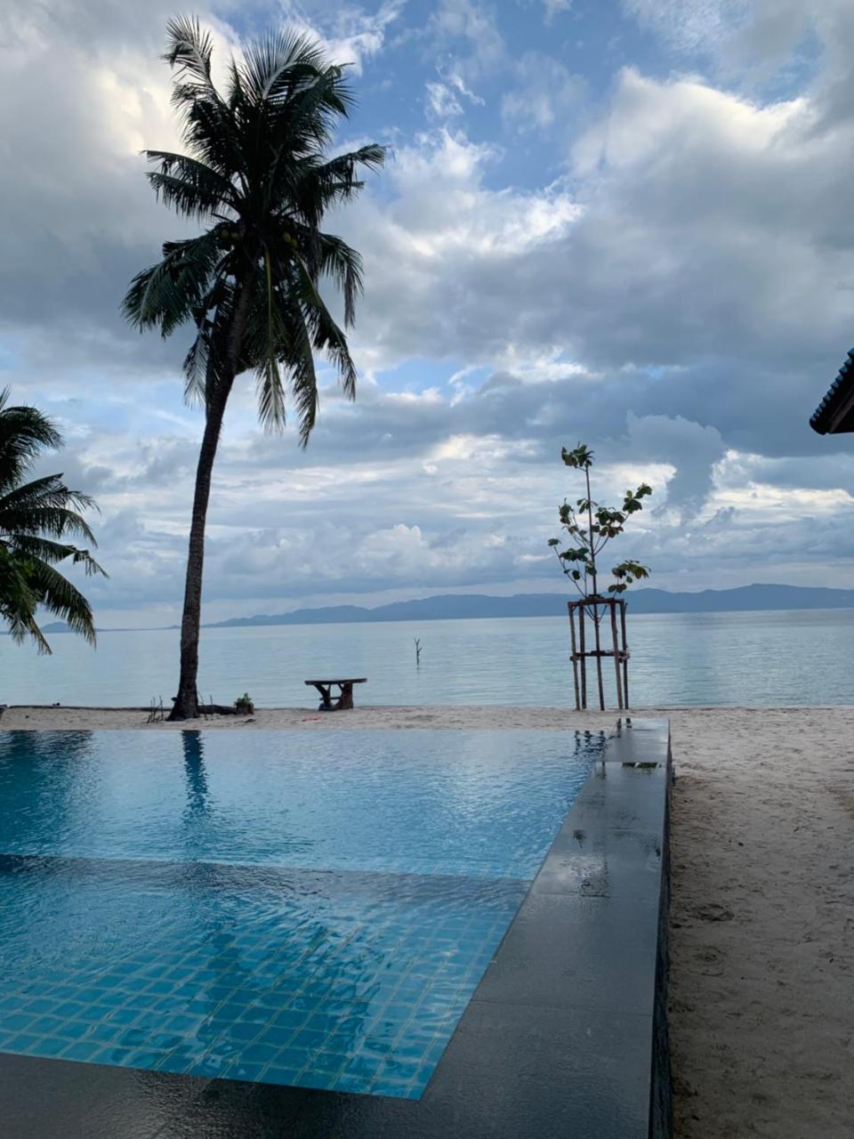 Samutra Residences Thong Sala Luaran gambar